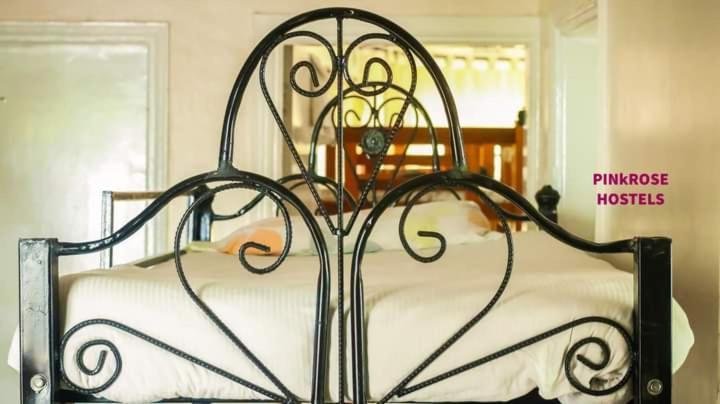 Pinkroses Gardens Hostel Nairobi Exterior photo