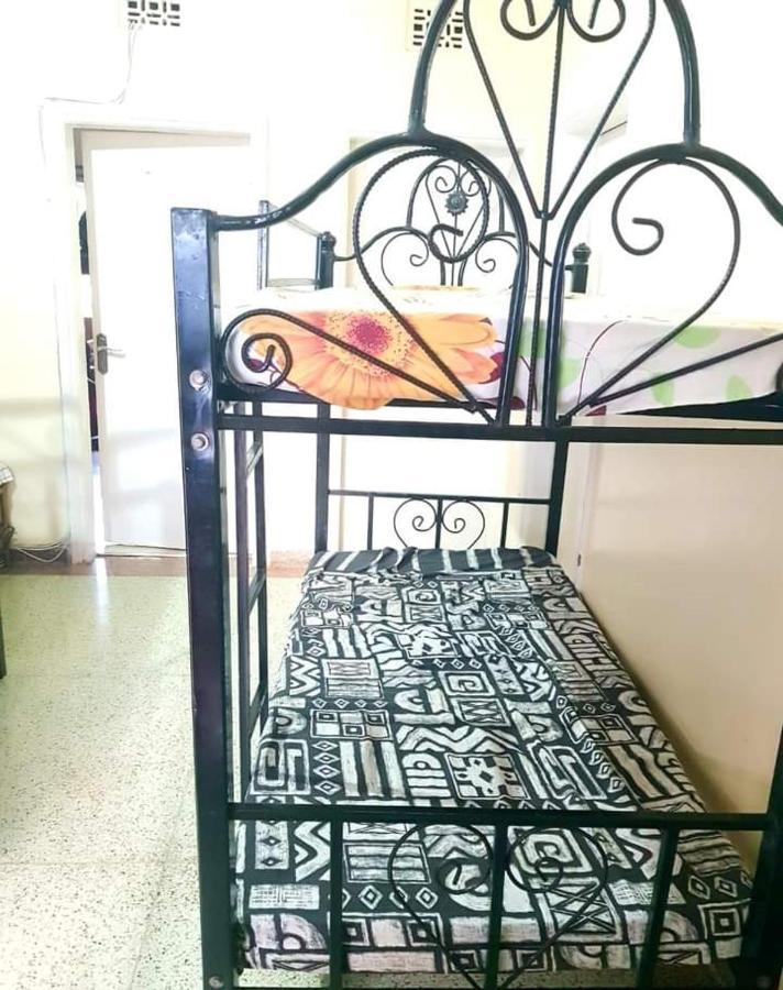 Pinkroses Gardens Hostel Nairobi Exterior photo