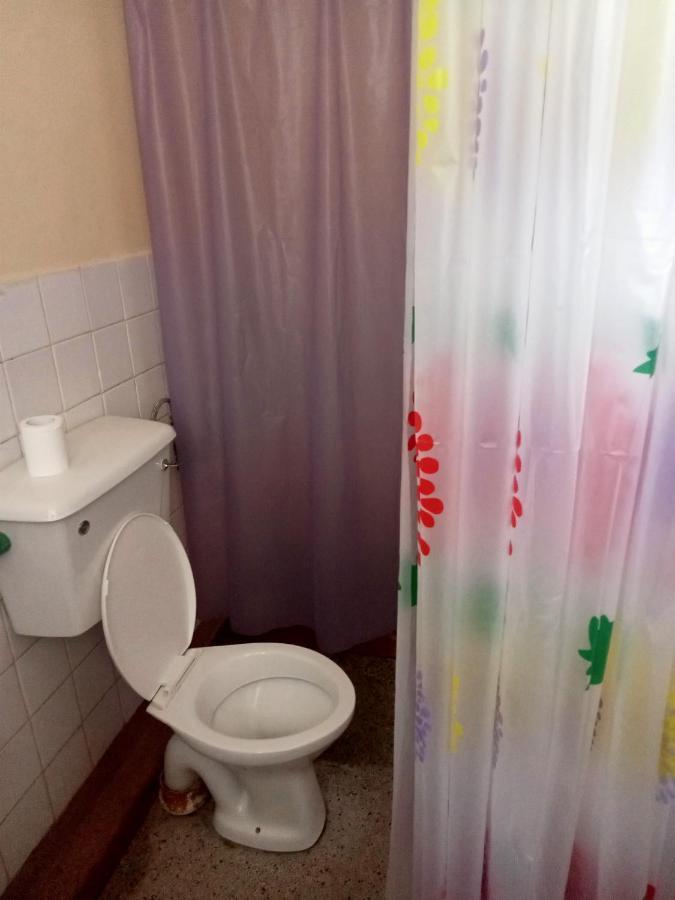 Pinkroses Gardens Hostel Nairobi Exterior photo