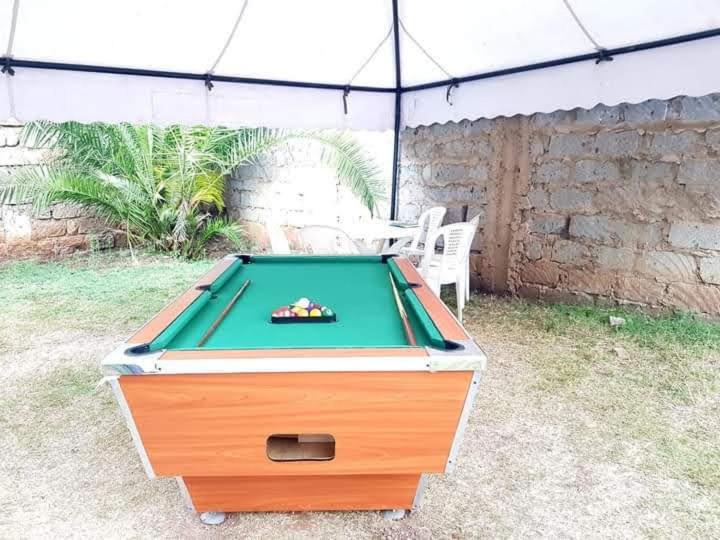 Pinkroses Gardens Hostel Nairobi Exterior photo